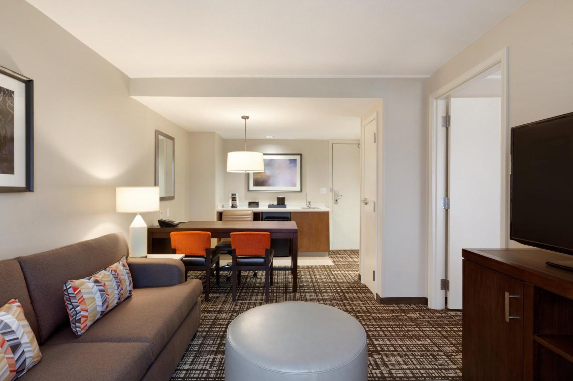 เอ็มบาสซี สวีทส์ โอคลาโฮมา ซิตี้ ดาวน์ทาวน์ เมดิเคิล เซ็นเตอร์ Hotel โอคลาโฮมาซิตี้ ภายนอก รูปภาพ