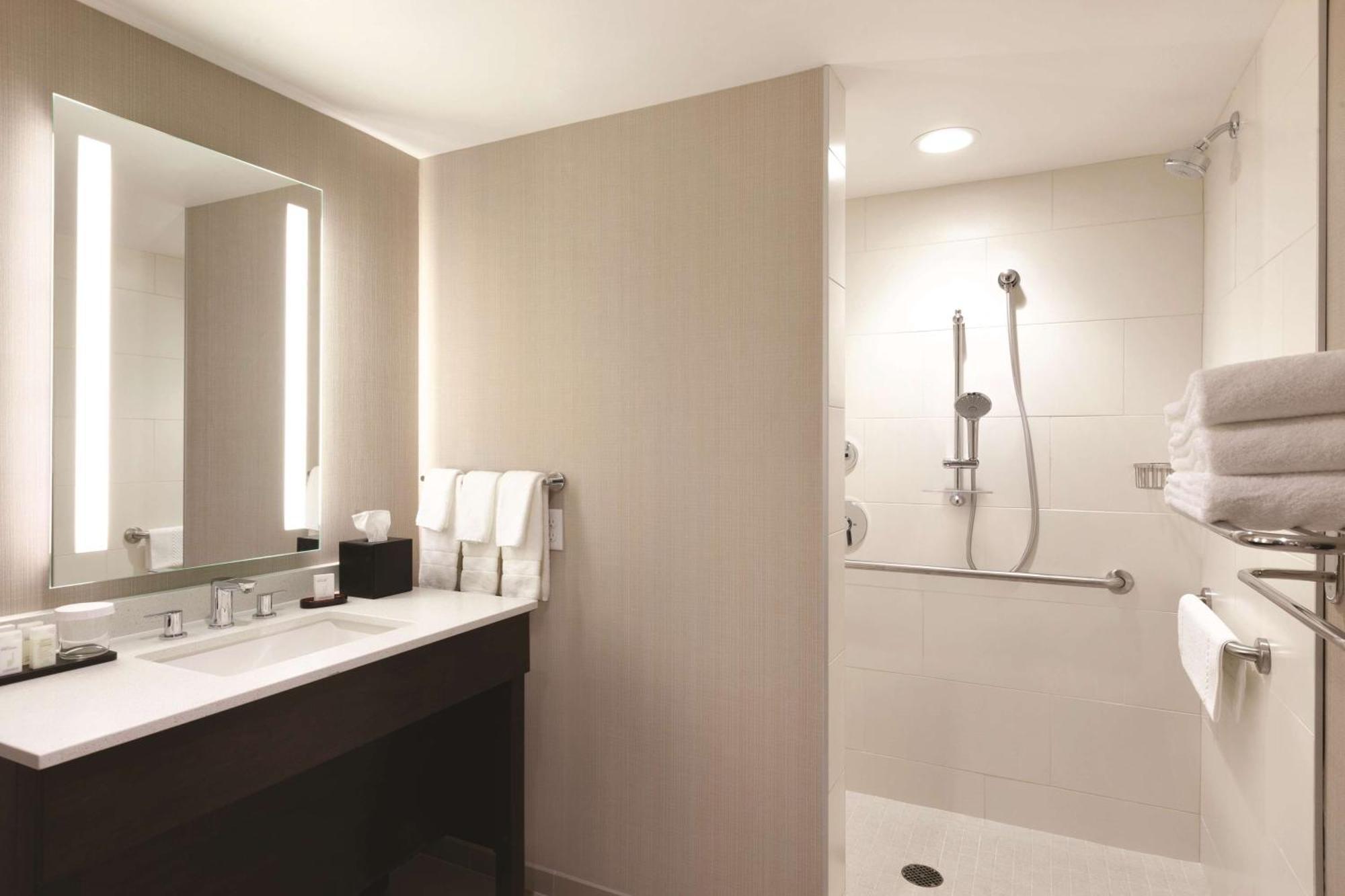 เอ็มบาสซี สวีทส์ โอคลาโฮมา ซิตี้ ดาวน์ทาวน์ เมดิเคิล เซ็นเตอร์ Hotel โอคลาโฮมาซิตี้ ภายนอก รูปภาพ